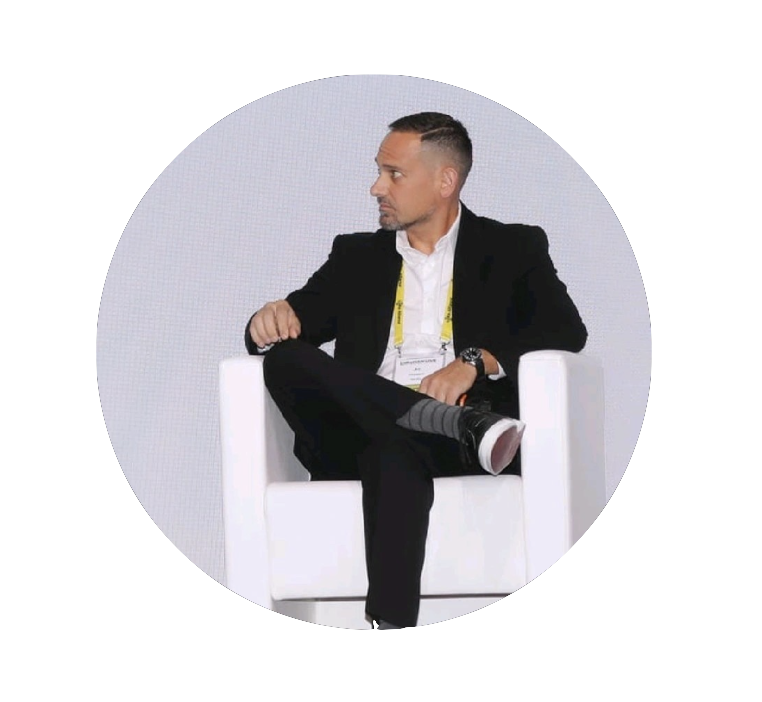 Portrait of Ali Hosseini, Founder and CEO